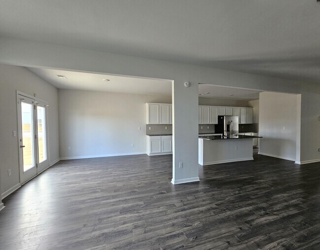 Building Photo - 1319 Birch Cir