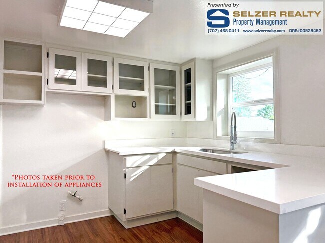 Building Photo - 30 Highland Dr