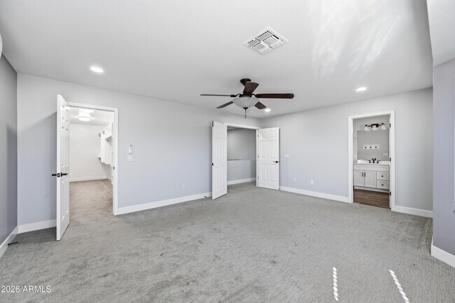 Building Photo - 10617 W Daley Ln