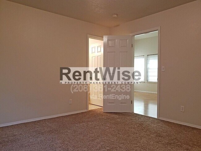Building Photo - 12343 W Abram Dr