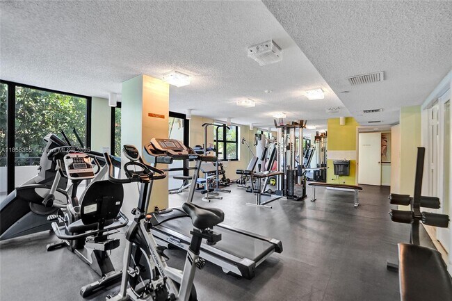 Building Photo - 1500 N Ocean Blvd