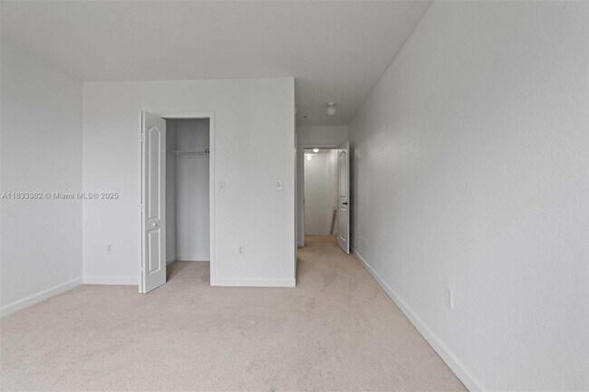Building Photo - 17640 NW 73rd Ave