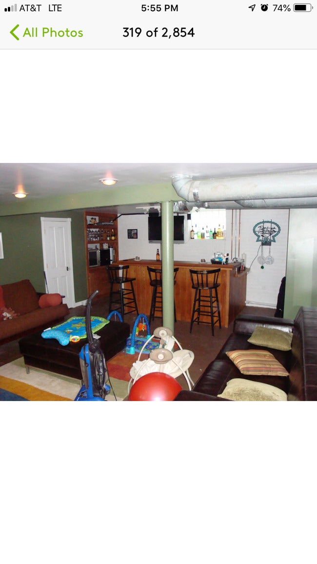 Building Photo - 2662 Hampshire Rd