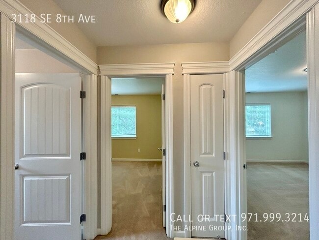 Building Photo - 3118 SE 8th Ave