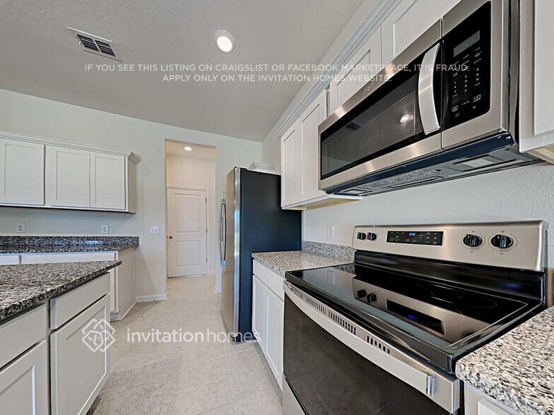 Building Photo - 2237 Litchfield Lp