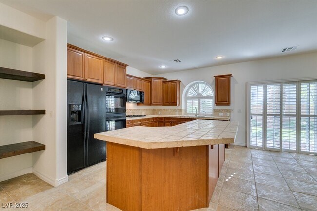 Building Photo - 2473 Devotion Ridge Dr