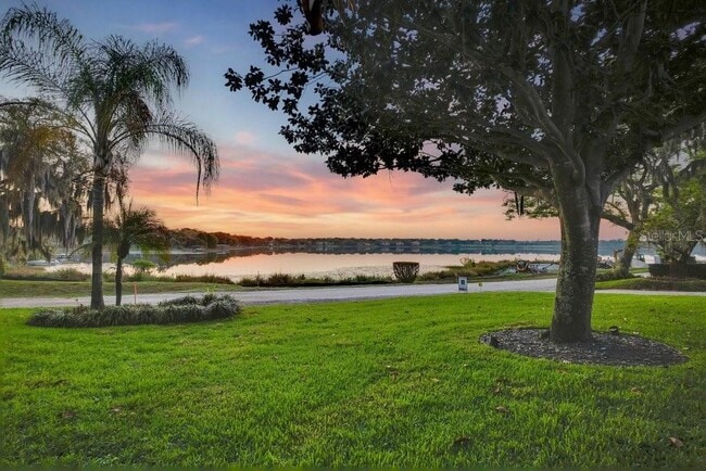 Building Photo - 812 East Blvd