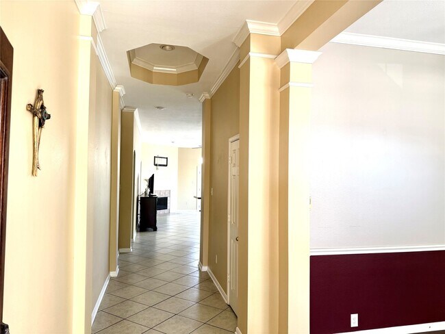 Building Photo - 1723 Wind Trace Cove