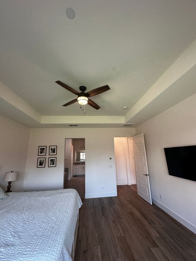 Building Photo - Single-story home in Spring Lake