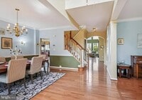 Building Photo - 14532 Jansbury St