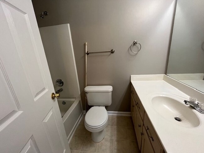 Building Photo - Renovated 2 Bedroom 2 Bath Home for Rent!