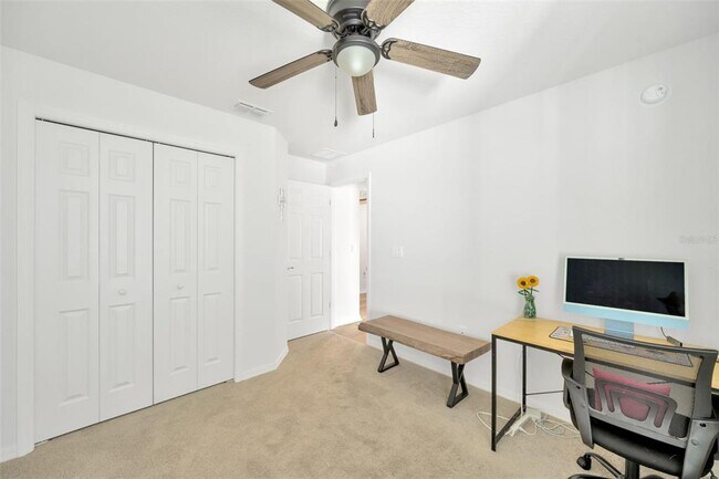 Building Photo - 1072 Aruba Ave