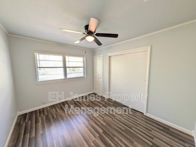 Building Photo - 5214 S Delaware Pl