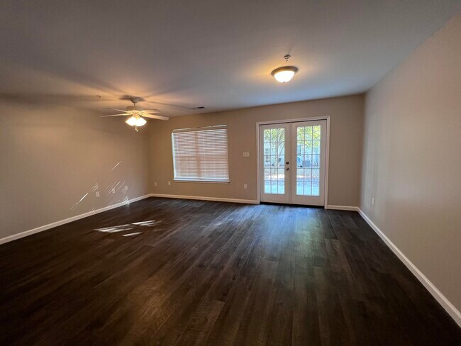 Building Photo - 144 Swaying Pine Ct