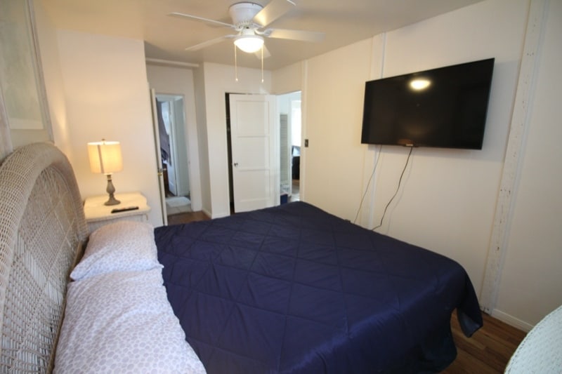 Building Photo - 728 Venice Ct