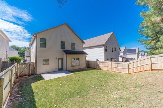 Building Photo - 796 Grenier Terrace NE