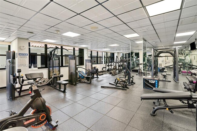 Building Photo - 5757 Collins Ave