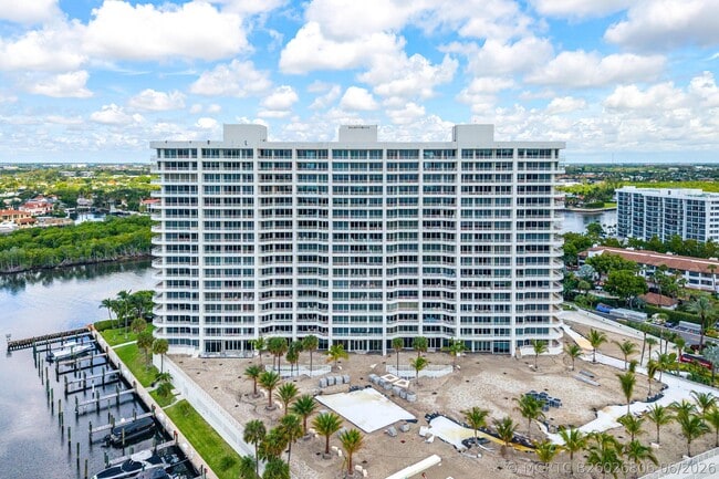 Building Photo - 4201 N Ocean Blvd