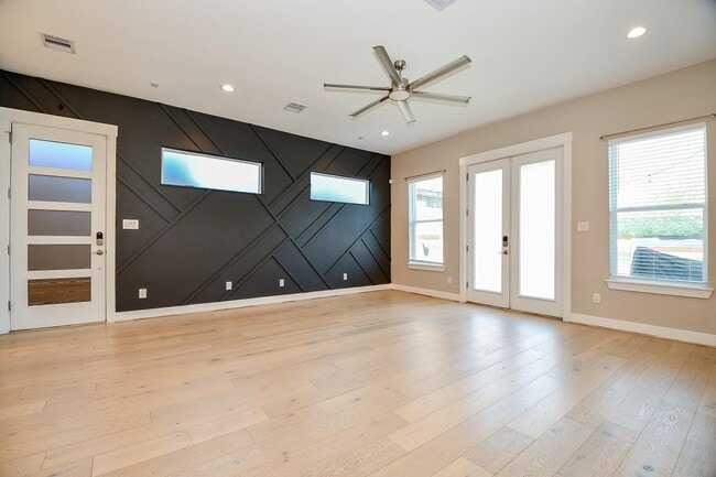 Building Photo - 4508 Hardy St