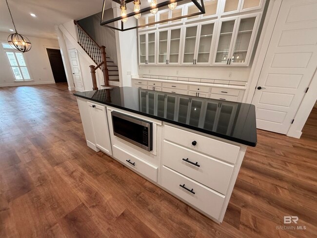 Building Photo - 10391 Emmanuel St