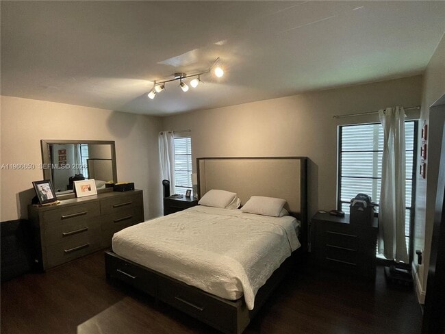 Building Photo - 16503 Bridge End Rd