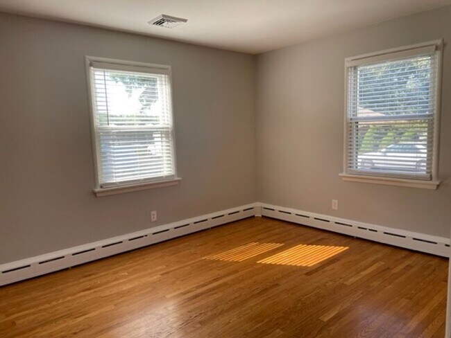 Building Photo - Ranch Single Family House For Rent In Cumb...