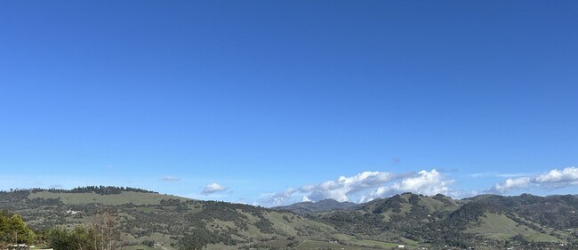 Building Photo - Beautiful Elegant Fountaingrove Home