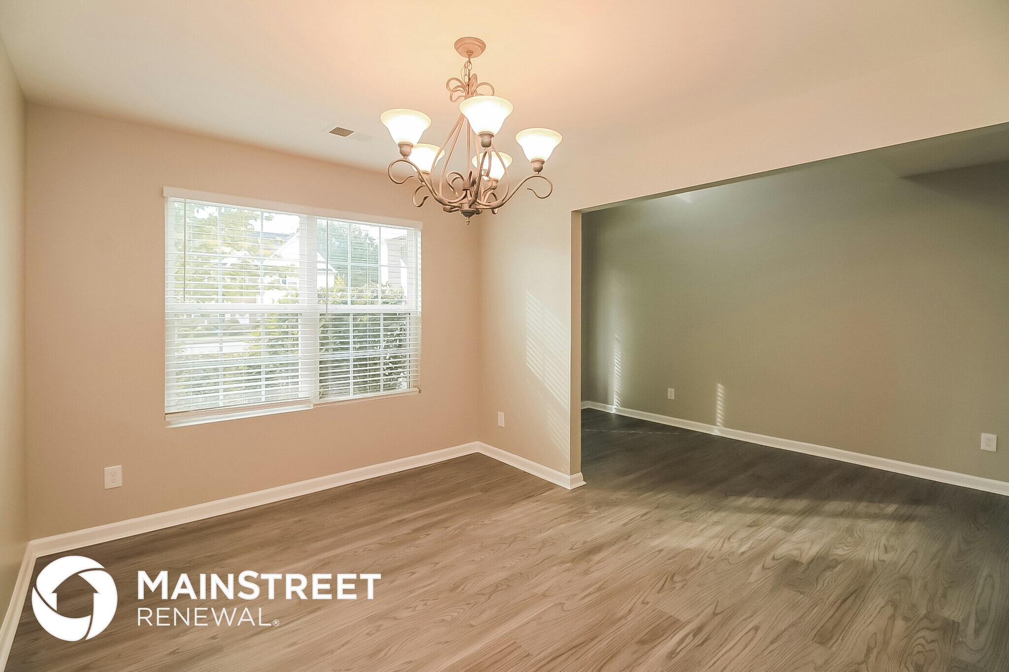 Building Photo - 365 Walton View