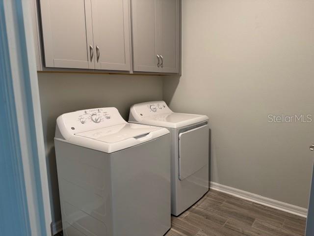 Building Photo - 3040 Via Sienna Cir