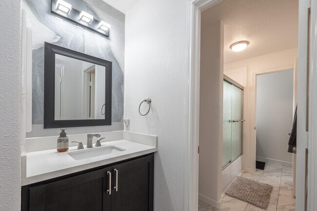 Building Photo - 1310 Big Pines