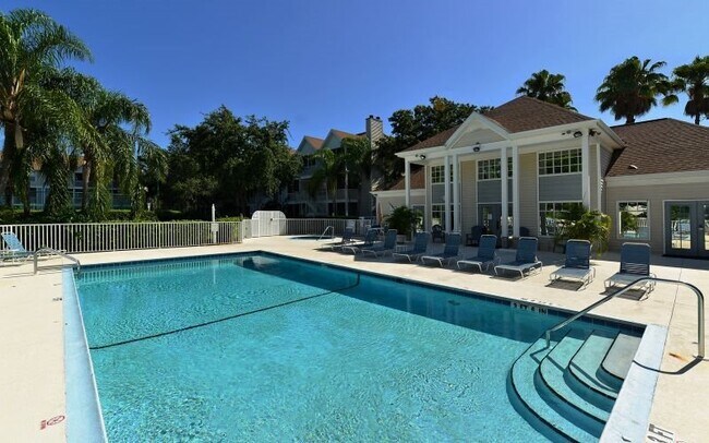 Building Photo - Central Park II Condos -  Downtown Sarasota Annual Rental 1-Bedroom 1-Bath $1595