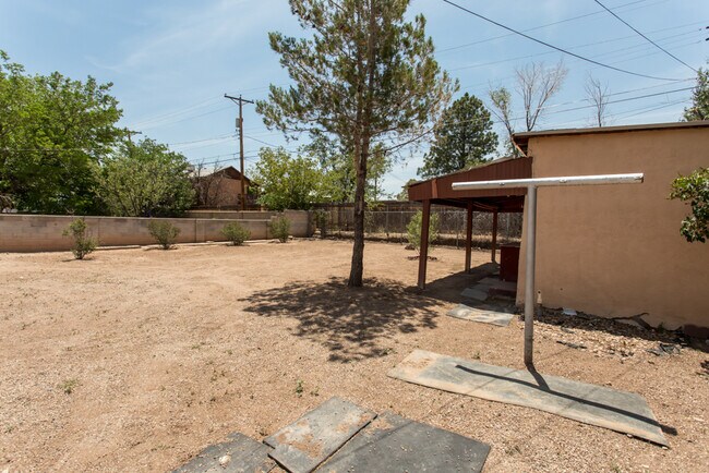 Building Photo - OLD TOWN NORTH VALLEY 2/BD 2/BA 1/CG