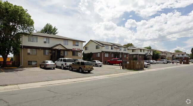 Building Photo - Eliot Town Homes