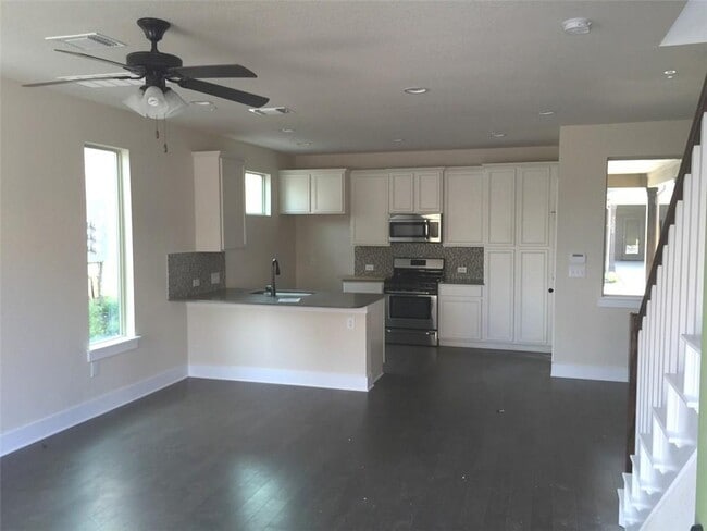 Building Photo - 7405 Pantherpaw St