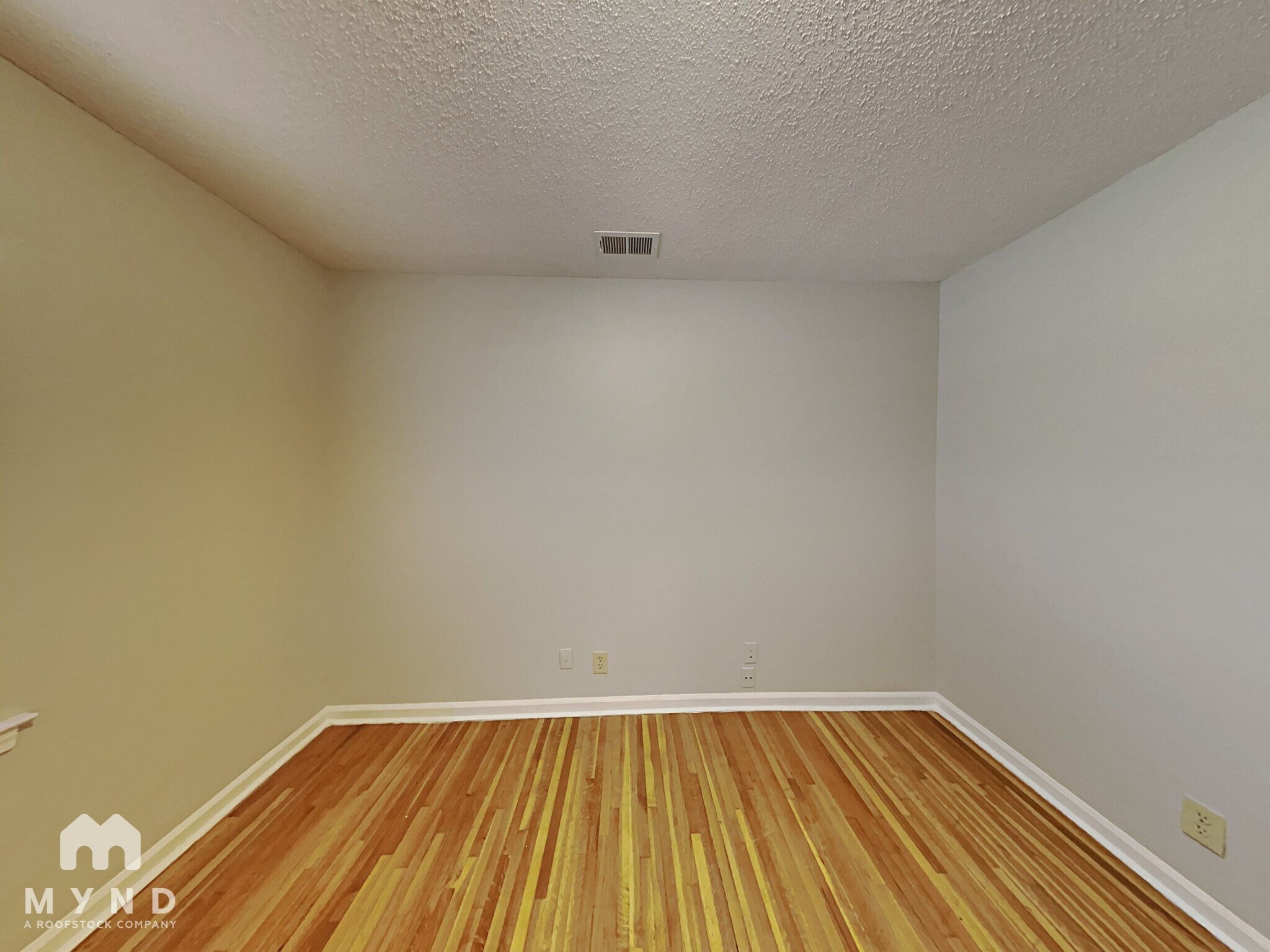Building Photo - 561 McElroy Rd