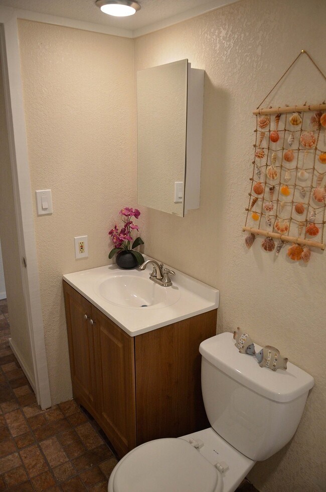 Building Photo - 10512 County Road 1020