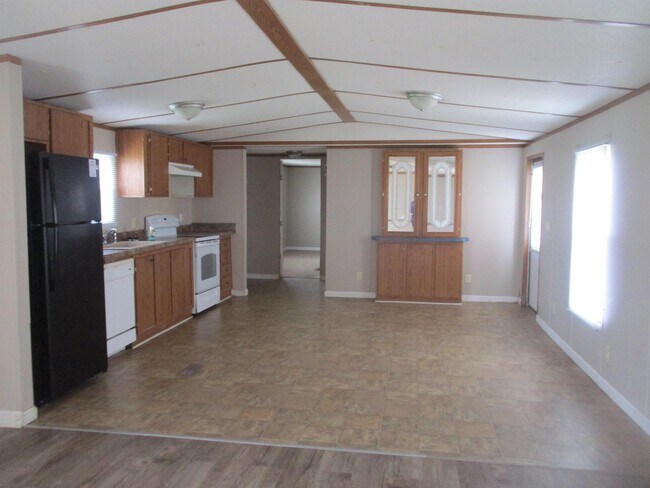 Building Photo - 403 Debbie St