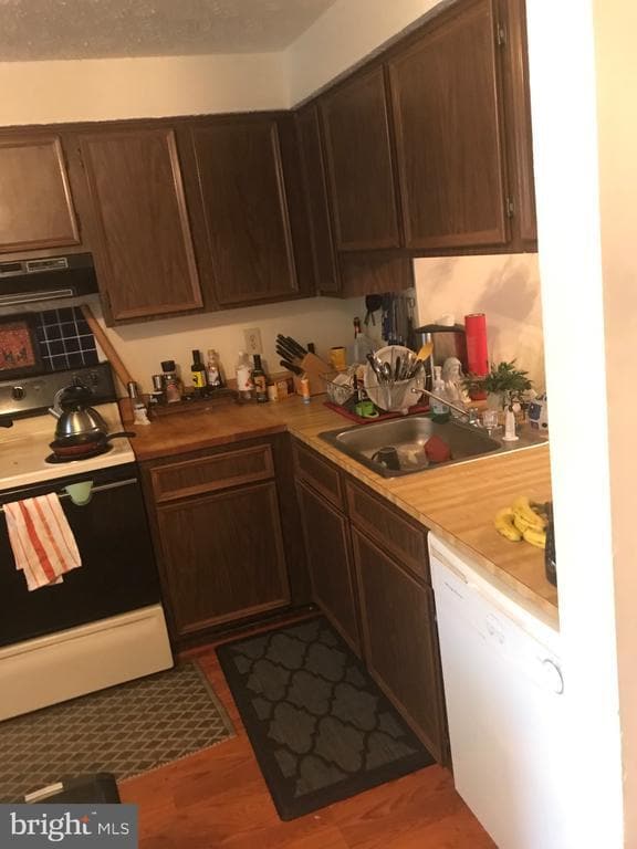 Building Photo - 8320 Brookvale Ct