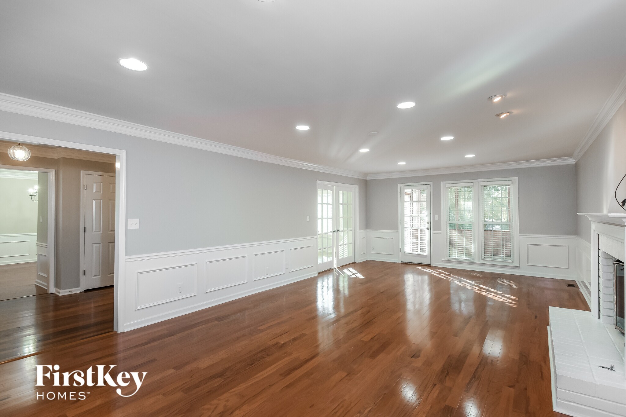 Building Photo - 3601 Robinson Walk Dr