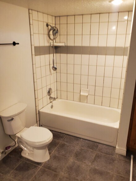 Building Photo - 4785 Dorilee Dr