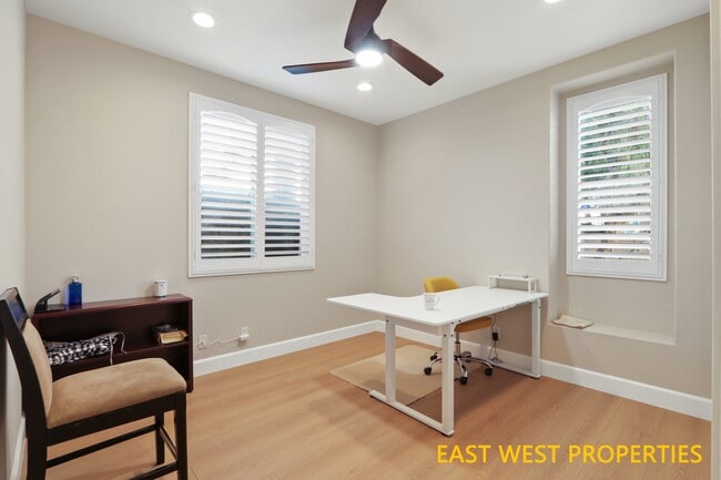 Building Photo - 27 Hathaway