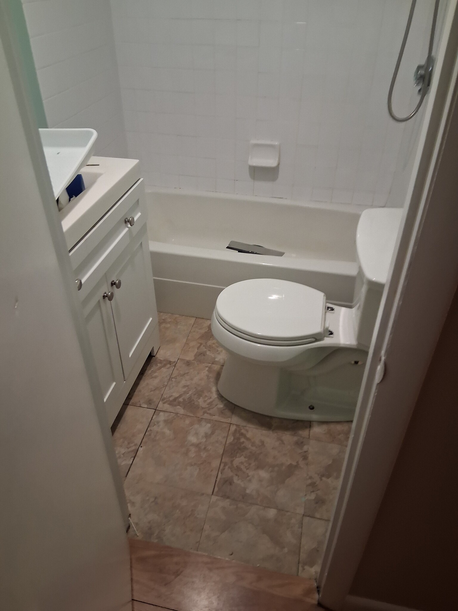 Building Photo - 775 Knotty Oak Rd