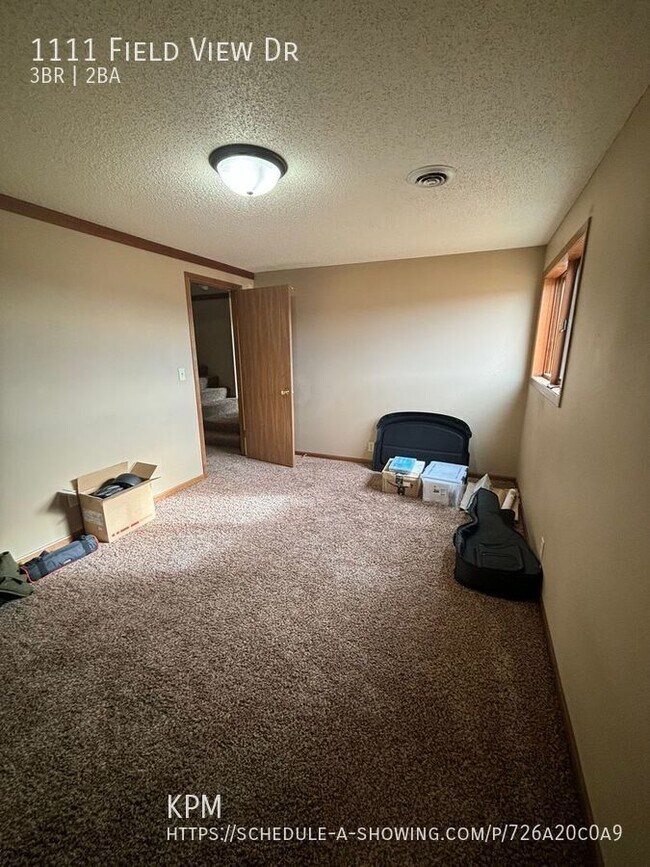 Building Photo - 1111 Field View Dr