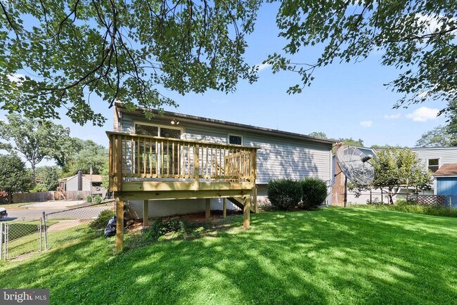 Building Photo - 13724 Lynhurst Dr