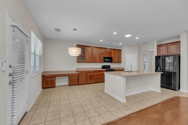 Building Photo - 3929 Vallarta Ln