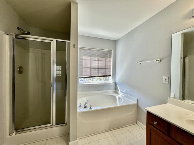 Building Photo - 11119 Amherst Glen Dr