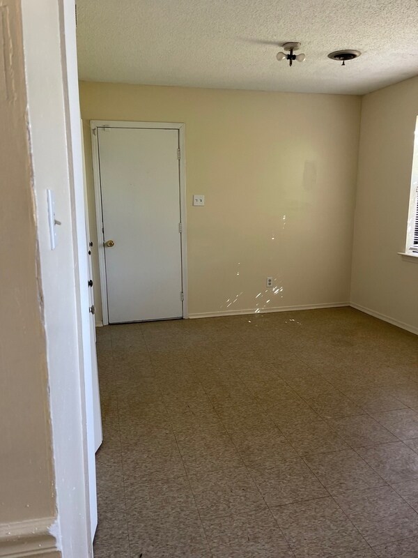 Building Photo - 4314 Castle Heights Dr