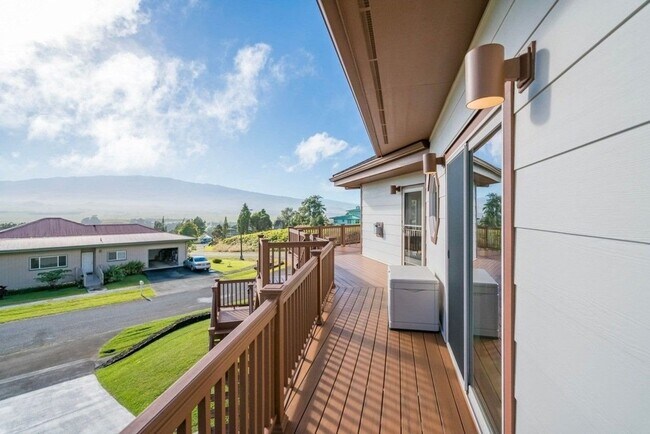 Building Photo - Stunning 3-Bedroom, 3-Bath Custom Home in ...