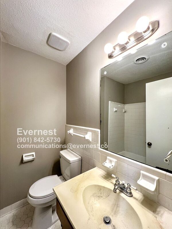 Building Photo - 731 Cumberland Cove