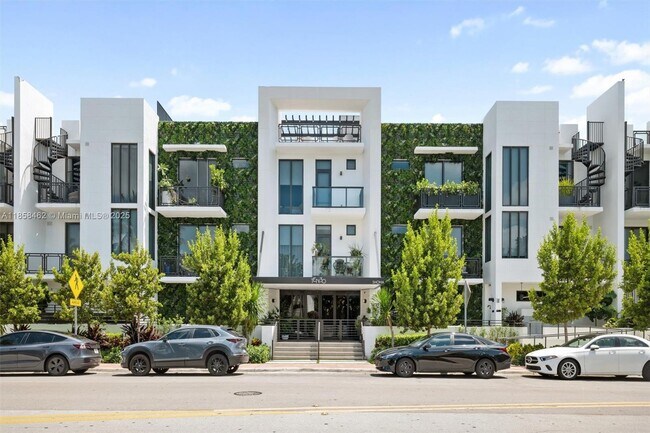 Building Photo - 1030 15th St